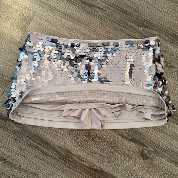 Abercrombie & Fitch Mid Rise Sequin Skirt - Picture 5 of 6